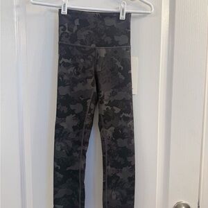 Lululemon Athletica Black and Gray Patterned Leggings